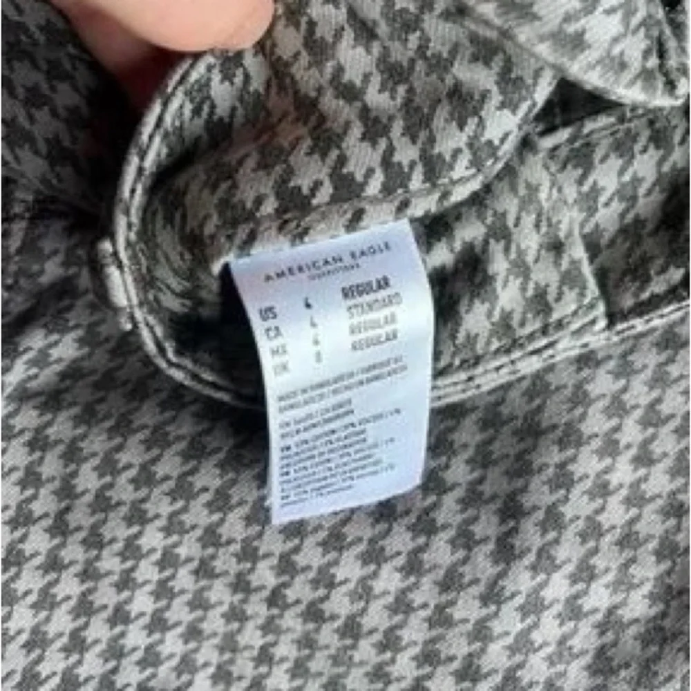 Slim Fit Houndstooth Chinos in Gray